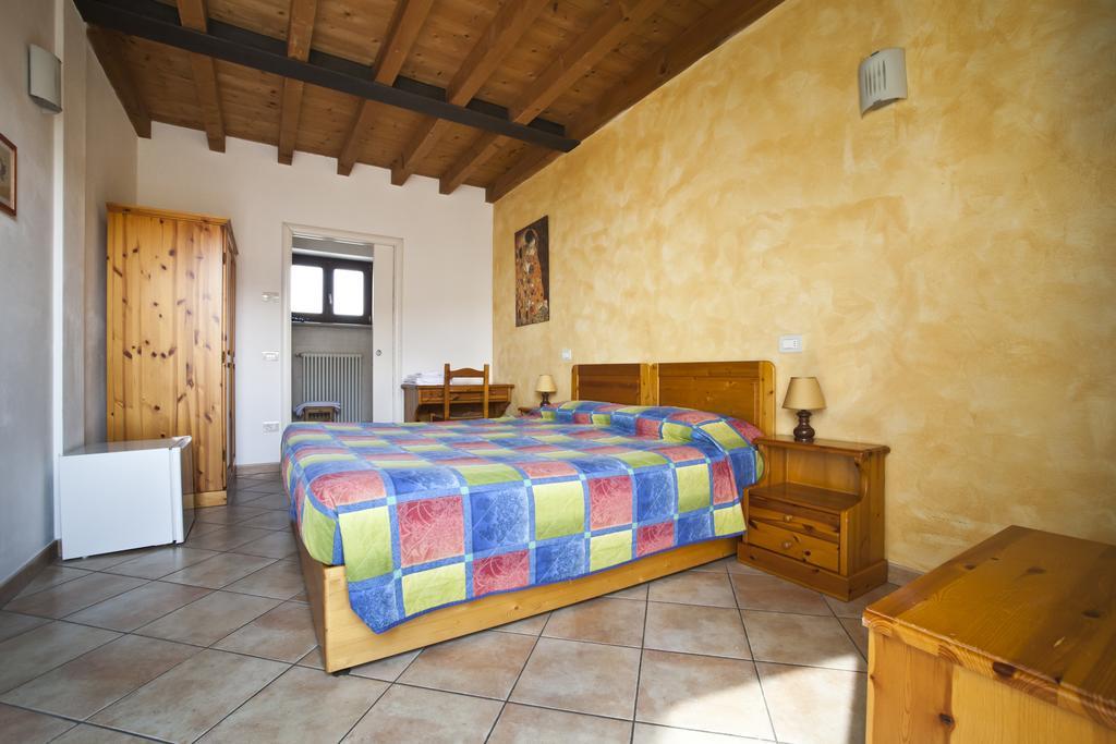 Agritur Le Sigalette Hotel Salionze Bagian luar foto